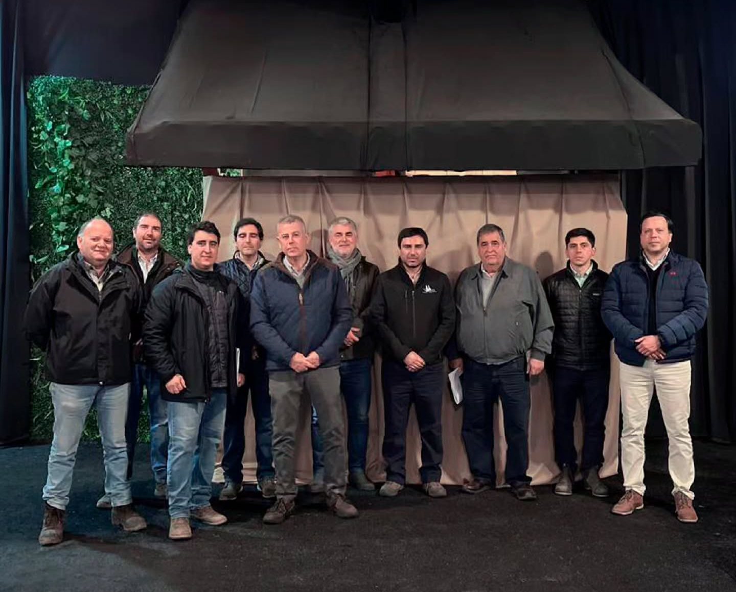 El directorio de la asociación reunido en la Junta Anual de Accionistas 2026